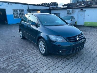 Gebraucht VW Golf Comfortline 102 PS (75 kW) 2005 Blau Limousine