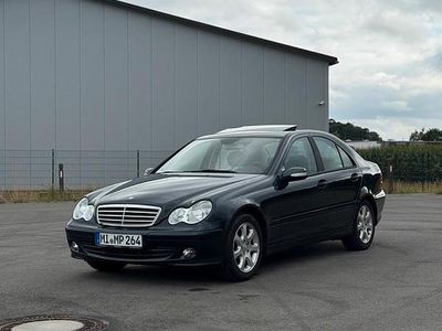Mercedes C200