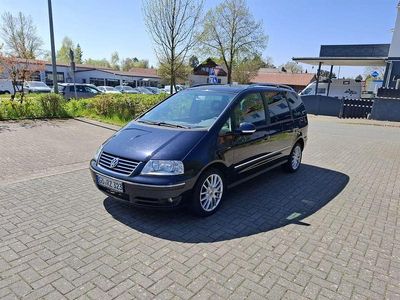 Second-hand VW Sharan 140 CP (102 kW) 2006 Albastru Monovolum