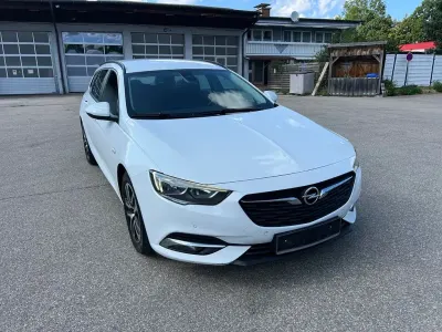 Gebraucht Opel Insignia Business Edition 136 PS (100 kW) 2020 Weiß Kombi