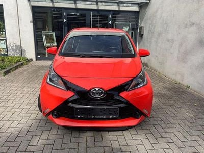 Usata Toyota Aygo 69 CV (50 kW) 2016 Arancione Utilitaria