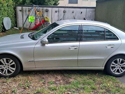 Mercedes E220