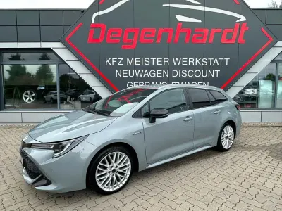 Gebraucht Toyota Corolla Team 184 PS (135 kW) 2021 Grau Kombi
