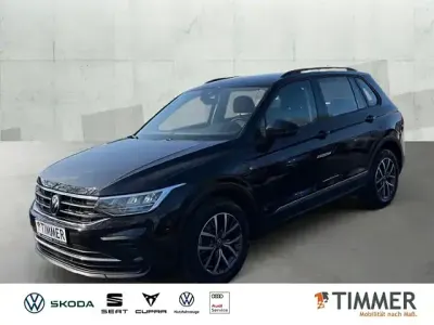 Gebraucht VW Tiguan Life 150 PS (110 kW) 2022 Schwarz SUV