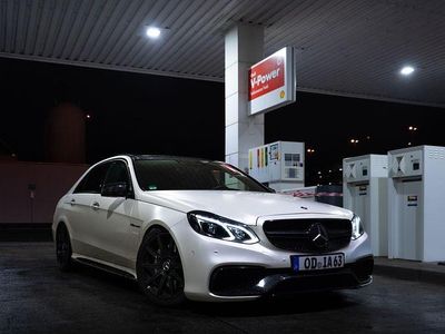 Gebraucht Mercedes E63 AMG AMG 557 PS (409 kW) 2014 Grau Limousine