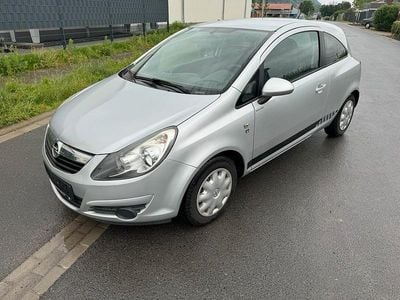 Usata Opel Corsa Edition 87 CV (63 kW) 2010 Argento Utilitaria