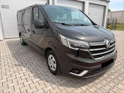 Gebraucht Renault Trafic Komfort 150 PS (110 kW) 2024 Schwarz Van / Kleinbus