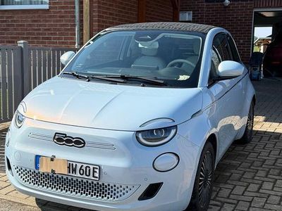 Gebraucht Fiat 500e La Prima 86 kW (118 PS) 2021 Blau Cabrio