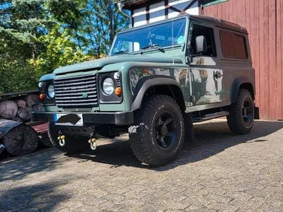 Gebraucht Land Rover Defender 122 PS (89 kW) 2011 Grün SUV