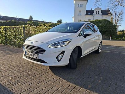 Usata Ford Fiesta Titanium 101 CV (74 kW) 2017 Bianco Utilitaria