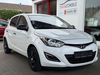 Gebraucht Hyundai i20 Edition 86 PS (63 kW) 2014 Weiß Kleinwagen