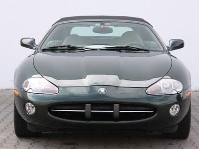 Second-hand Jaguar XK8 284 CP (208 kW) 1997 Verde Cabrio