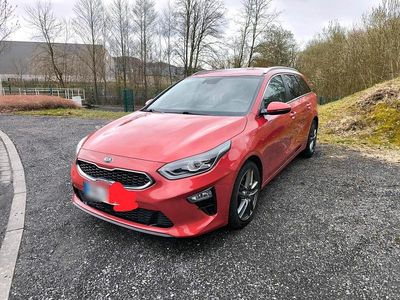 Gebraucht Kia Ceed Sportswagon Spirit 136 PS (100 kW) 2020 Rot Kombi