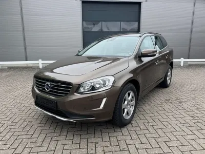Gebraucht Volvo XC60 Momentum 181 PS (133 kW) 2014 Braun SUV