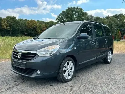 Gebraucht Dacia Lodgy Prestige 116 PS (85 kW) 2012 Grau Van / Kleinbus