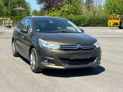 Używany Citroën C4 Exclusive 156 KM (114 kW) 2010 Brązowy Sedan/Limuzyna