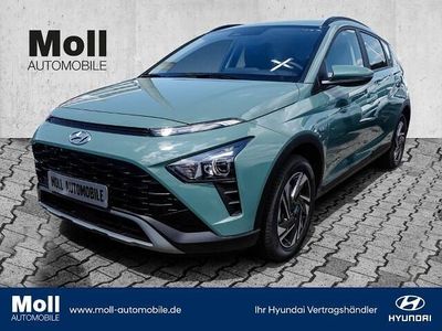 Gebraucht Hyundai Bayon Trend 101 PS (74 kW) 2024 Mangrove green / mic SUV