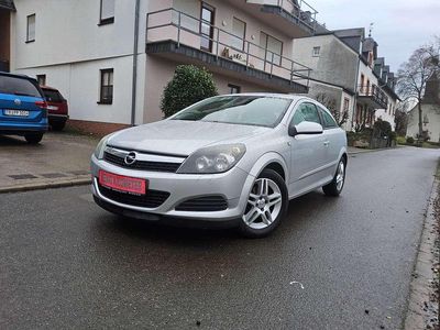 Gebraucht Opel Astra Edition 105 PS (77 kW) 2007 Starsilber iii m2 (metallic) Limousine