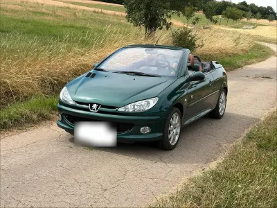 Gebraucht Peugeot 206 CC Roland Garros 136 PS (100 kW) 2004 Grün Cabrio
