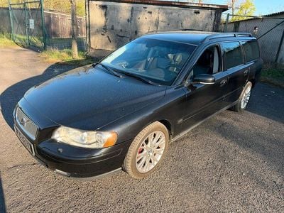 Second-hand Volvo V70 163 CP (119 kW) 2005 Negru Break