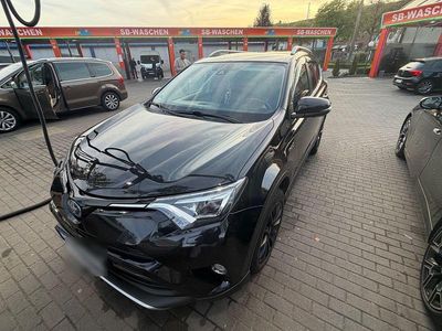 Usata Toyota RAV4 Executive 197 CV (144 kW) 2017 Nero SUV