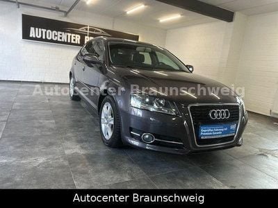 Gebraucht Audi A3 Attraction 105 PS (77 kW) 2013 Grau Limousine