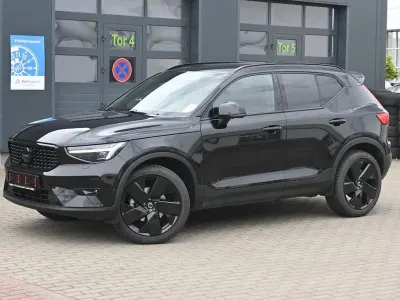 Gebraucht Volvo XC40 Plus 163 PS (119 kW) 2025 Schwarz SUV