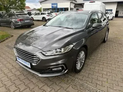 Gebraucht Ford Mondeo Titanium 150 PS (110 kW) 2020 Grau Limousine