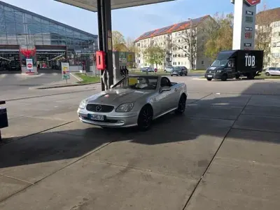 Gebraucht Mercedes SLK200 163 PS (119 kW) 2003 Silber Cabrio
