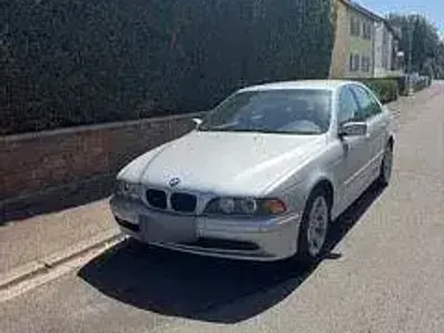 Gebraucht BMW 525 192 PS (141 kW) 2001 Silber Limousine