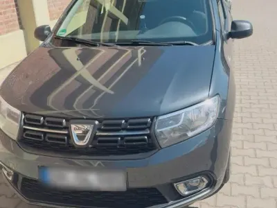 Gebraucht Dacia Sandero Essentiel 75 PS (55 kW) 2017 Grau Limousine