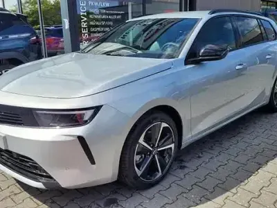 Neu Opel Astra Edition 131 PS (96 kW) 2026 Silber