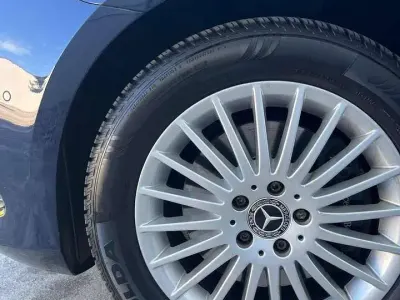 Gebraucht Mercedes V220 163 PS (119 kW) 2018 Van / Kleinbus
