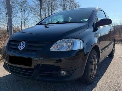 Gebraucht VW Fox Style 60 PS (44 kW) 2011 Schwarz Kleinwagen