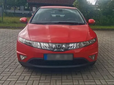 Gebraucht Honda Civic 99 PS (72 kW) 2008 Rot Limousine