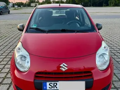 Gebraucht Suzuki Alto 68 PS (50 kW) 2011 Rot Kleinwagen
