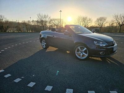 Gebraucht VW Eos 122 PS (89 kW) 2014 Blau Cabrio