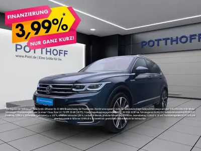 Gebraucht VW Tiguan R-line 150 PS (110 kW) 2024 Nightshade blue metallic SUV