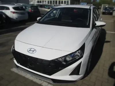 Neu Hyundai i20 Select 90 PS (66 kW) 2026 Weiss Kleinwagen