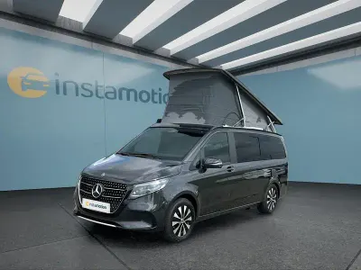 Gebraucht Mercedes V300 237 PS (174 kW) 2024 Grau Van / Kleinbus