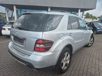 Mercedes ML320