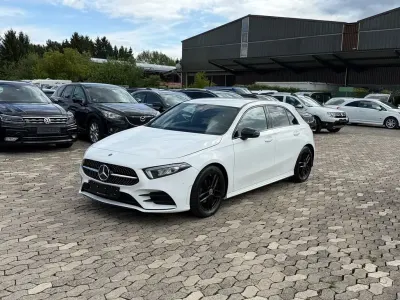 Używany Mercedes A180 AMG 136 KM (100 kW) 2021 Biały Sedan/Limuzyna