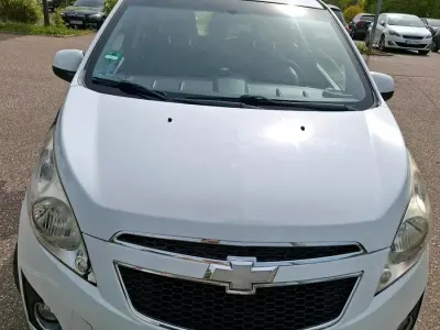 Gebraucht Chevrolet Spark 68 PS (50 kW) 2026 Weiß Kleinwagen