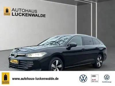 Gebraucht VW Passat Business 150 PS (110 kW) 2026 Schwarz Kombi