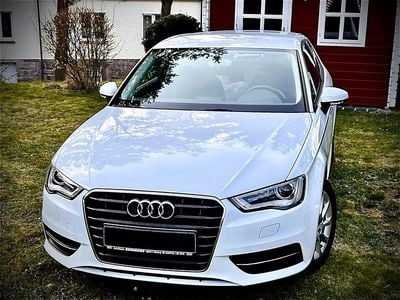 Gebraucht Audi A3 125 PS (91 kW) 2012 Weiß Kleinwagen
