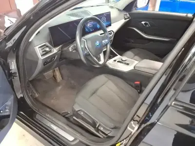 Gebraucht BMW 330e Shadowline 292 PS (214 kW) 2022 Schwarz Kombi