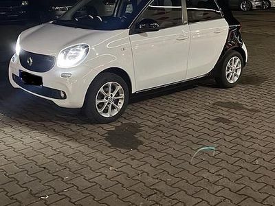 Weiß Gebraucht 2015 Smart ForFour Passion Kleinwagen | 13.900 € (Teuer)