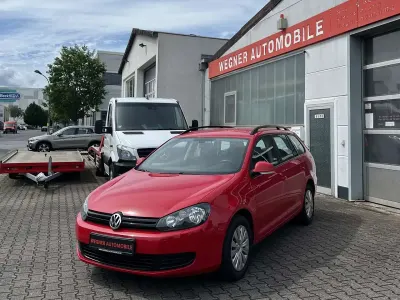 Gebraucht VW Golf VII Trendline 105 PS (77 kW) 2013 Tornadorot Kombi