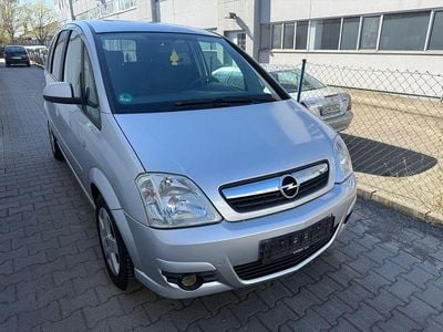Usata Opel Meriva Edition 105 CV (77 kW) 2007 Argento Monovolume