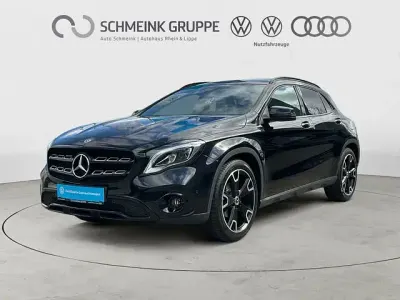 Gebraucht Mercedes GLA180 Urban 122 PS (89 kW) 2019 Kosmosschwarz  metalliclack SUV